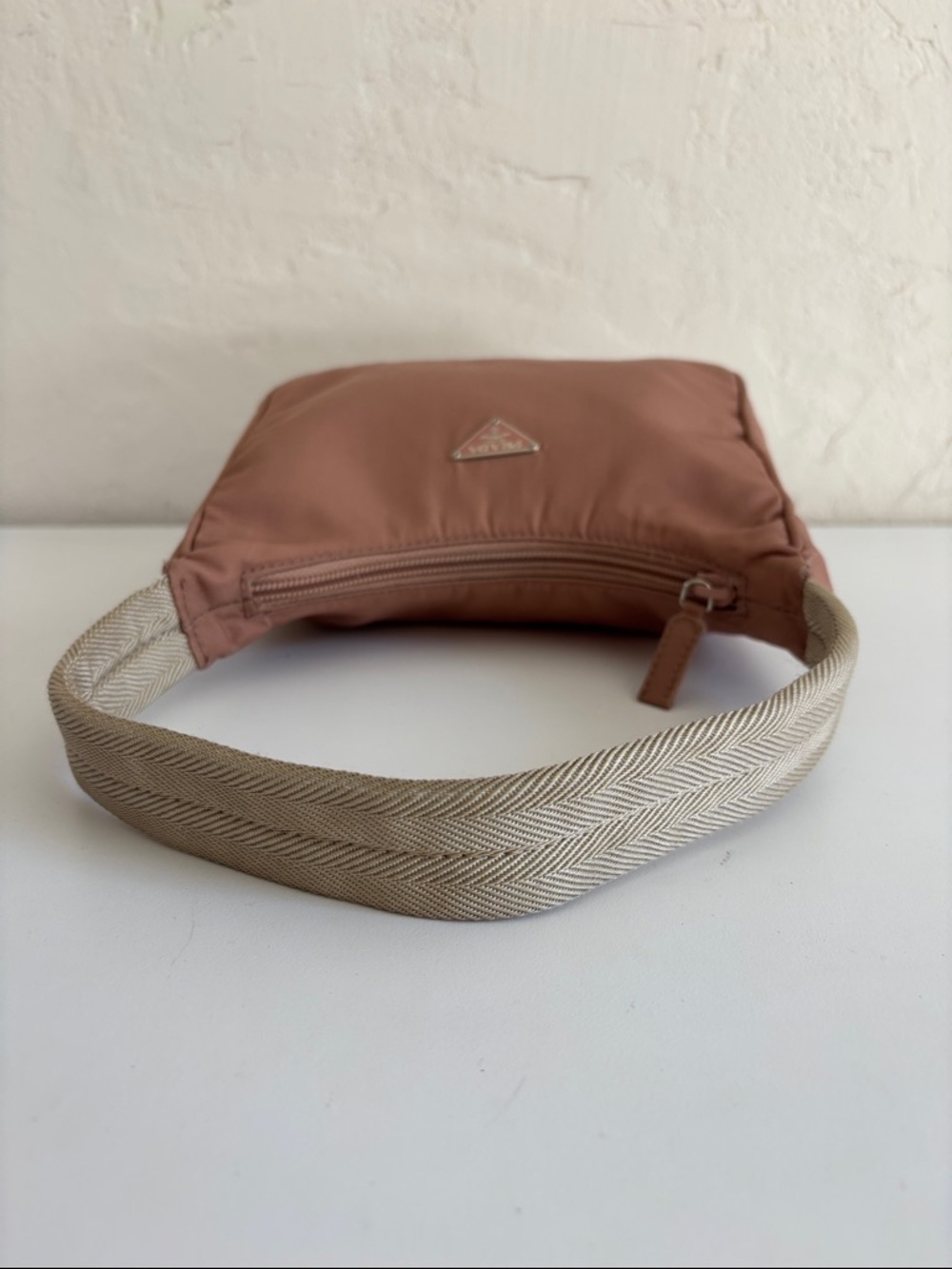 100% Authentic Prada Dusty Rose Nylon Shoulder Bag with Cream Strap - Picture 16 of 16